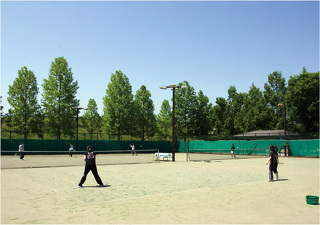 ❼ テニスコート